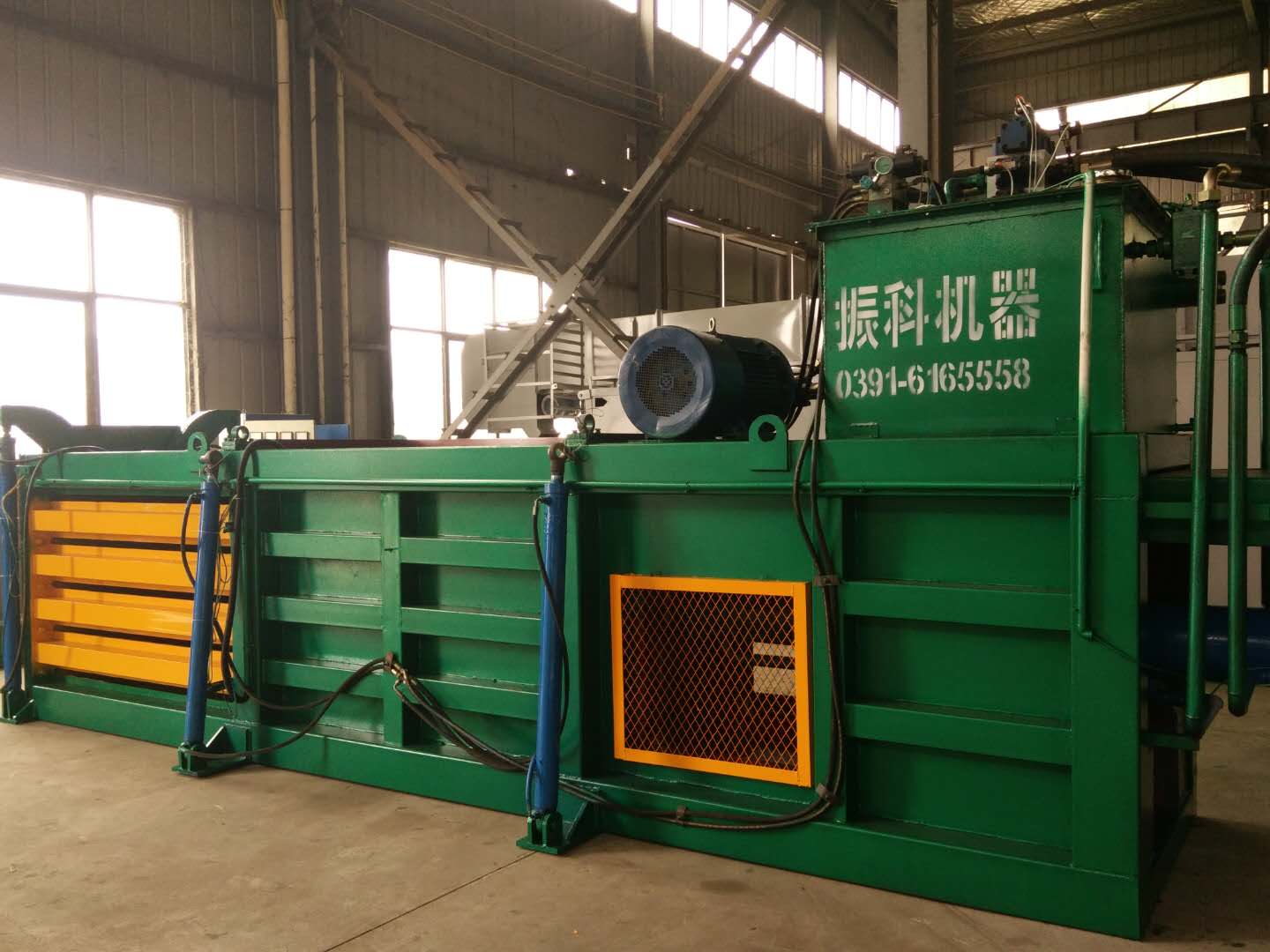   液壓打包機(jī)調(diào)速閥對于普通節(jié)流閥--振科機(jī)械
