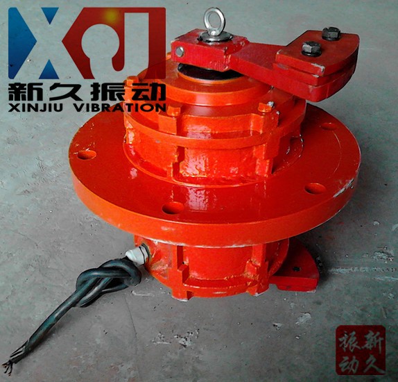 YZUL/XJDL系列立式振動(dòng)電機(jī)