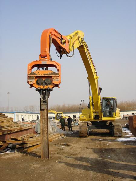 打樁機~2.JPG