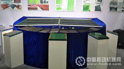 上海盾牌展出振動(dòng)篩配套設(shè)備篩板展示圖