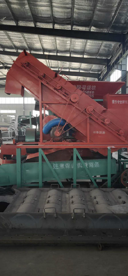 大型全自動(dòng)玉米脫粒機(jī).jpg