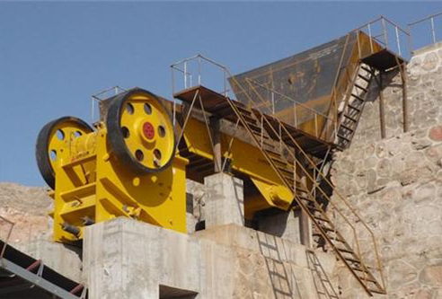 顎式破碎機(jī)(圖2) 顎式破碎機(jī)(圖2)